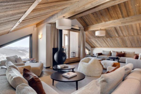 Luxury penthouse duplex ski in and out with spa